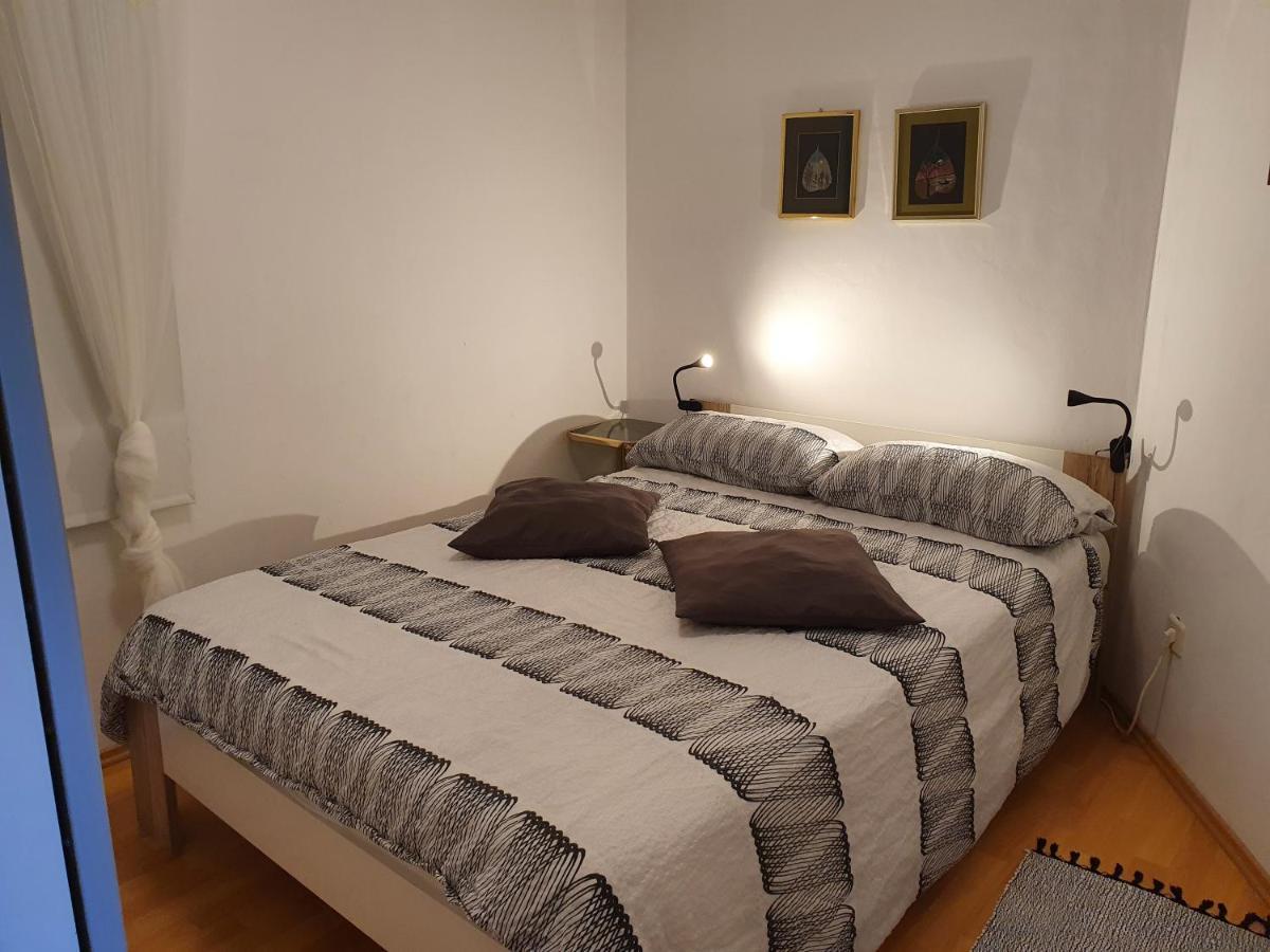 Apartments Dora Crikvenica Buitenkant foto
